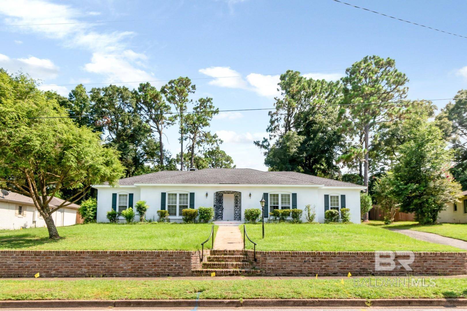 Mobile, AL 36609,4059 Westmoreland Drive