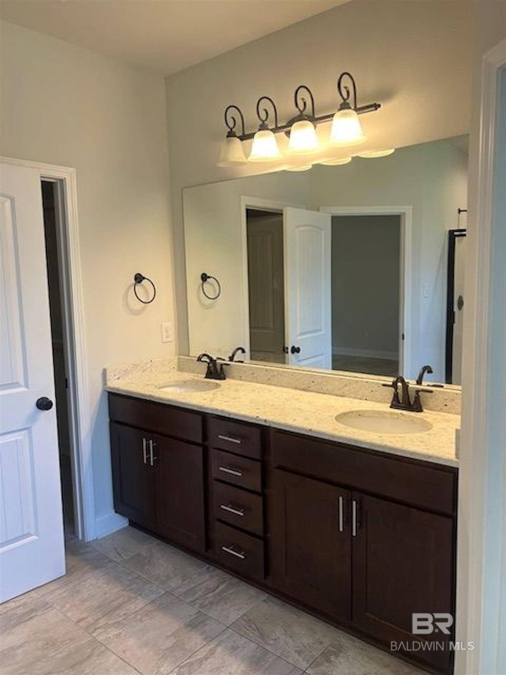 Gulf Shores, AL 36542,6914 Summerset Drive