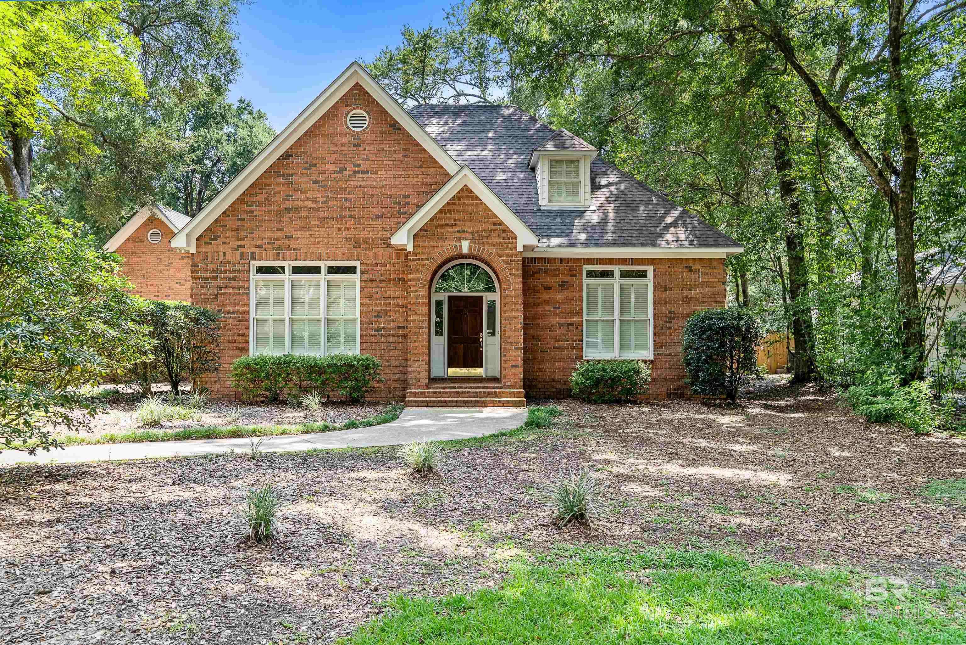 Daphne, AL 36526,103 Mcmillan Avenue