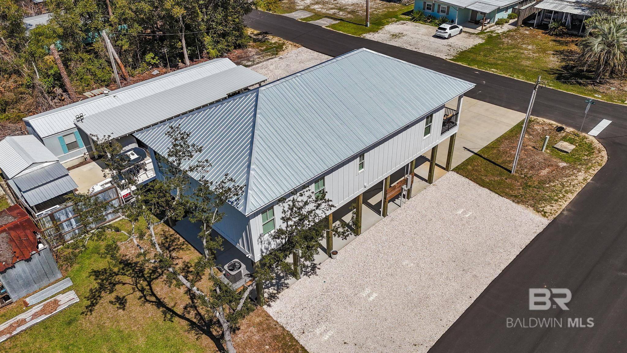 Orange Beach, AL 36561,5665 Armadillo Avenue