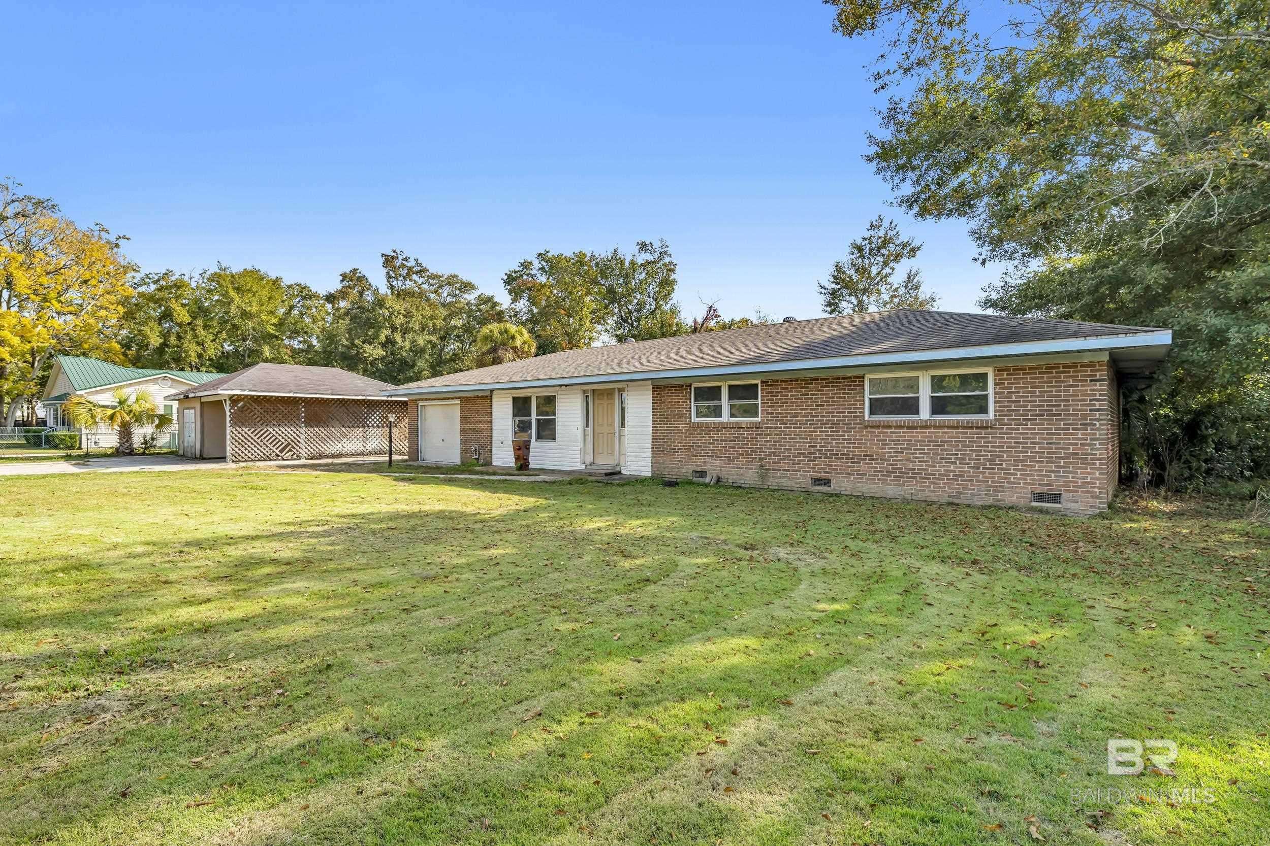 Foley, AL 36535,419 W Roosevelt Avenue