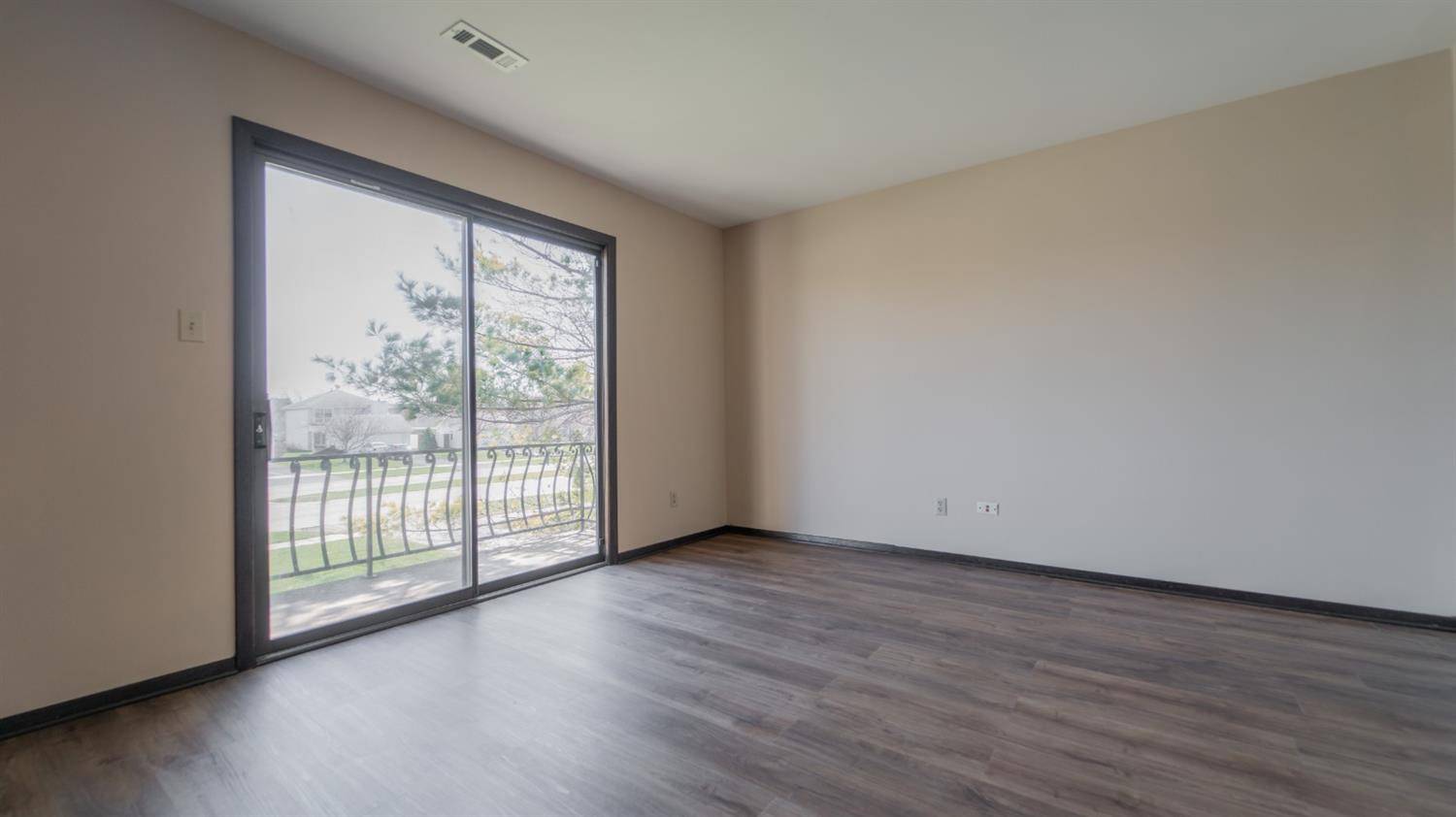 Schererville, IN 46375,114 Plum Creek Drive #2S