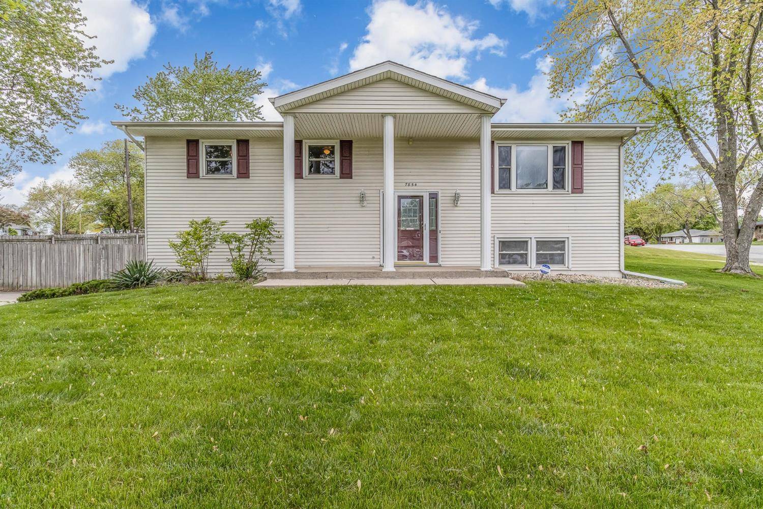 Schererville, IN 46375,7854 Mount Street