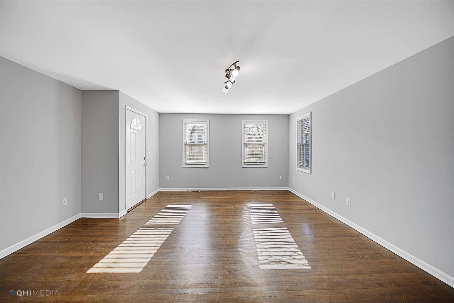 Crown Point, IN 46307,308 E Porter Street