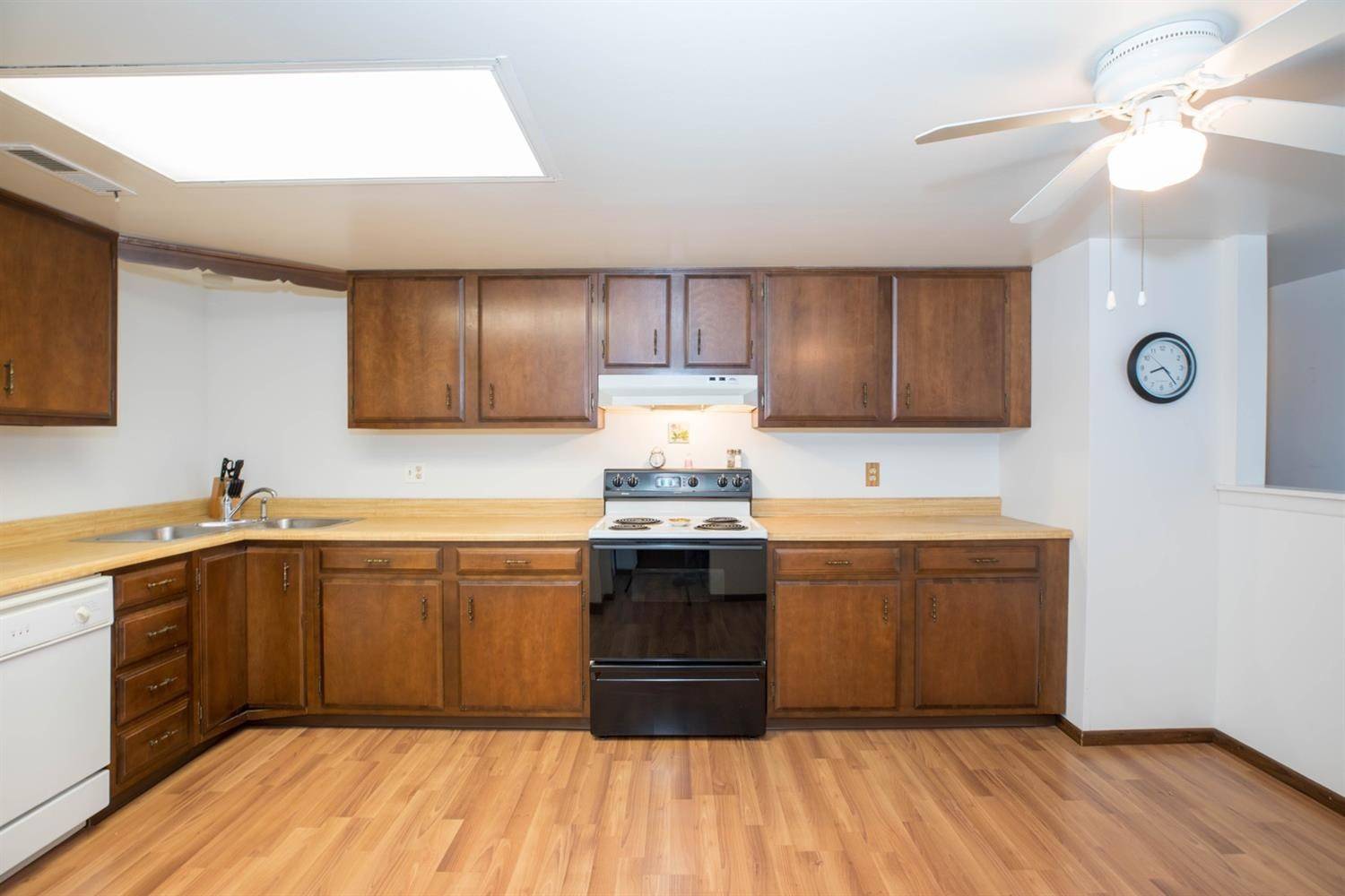 Schererville, IN 46375,321 Deerpath Drive #211