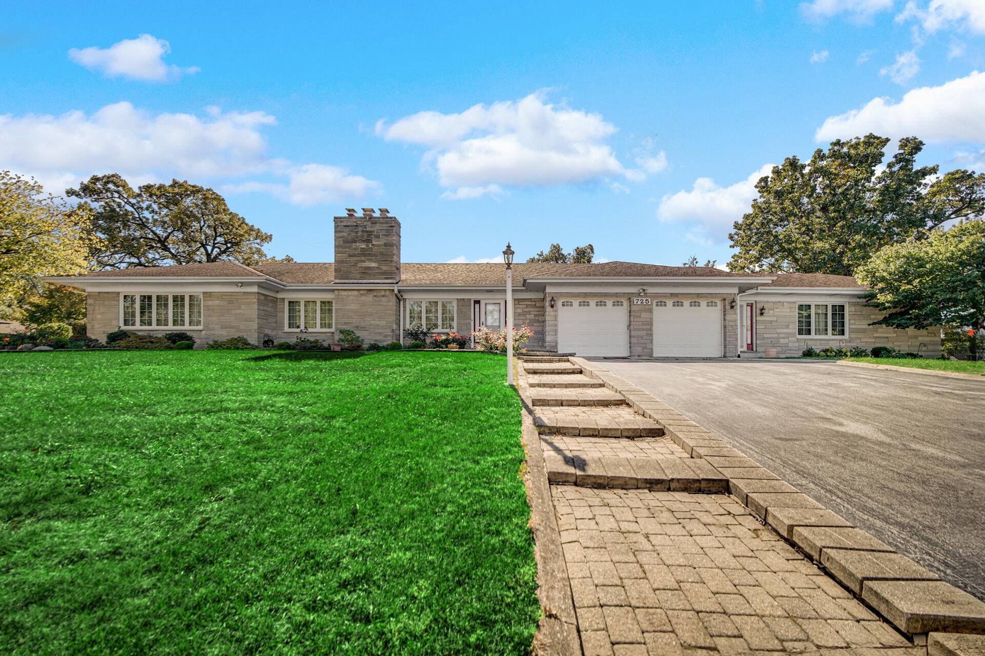 Schererville, IN 46375,725 Oakside Drive