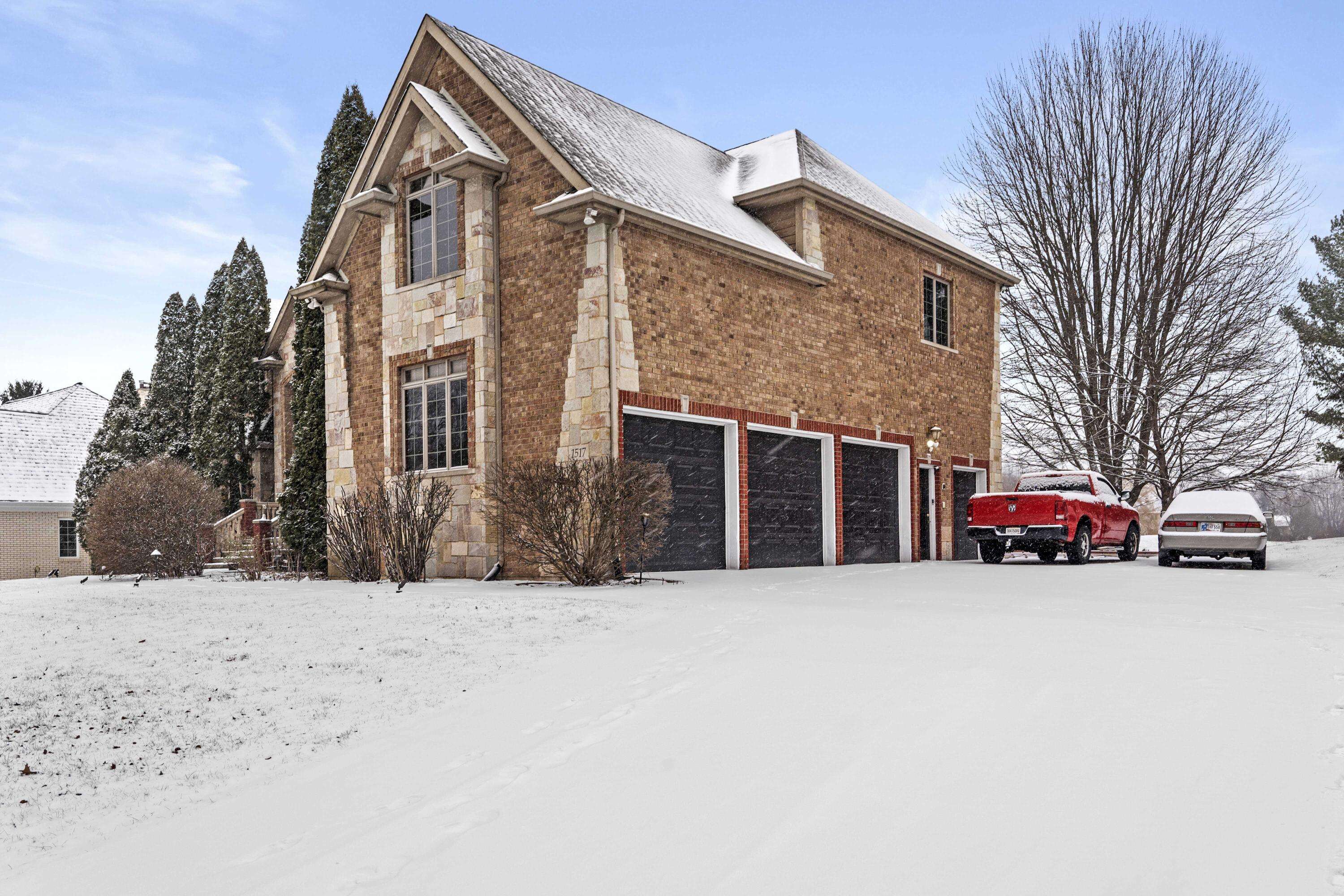 Chesterton, IN 46304,1517 Sand Creek Drive