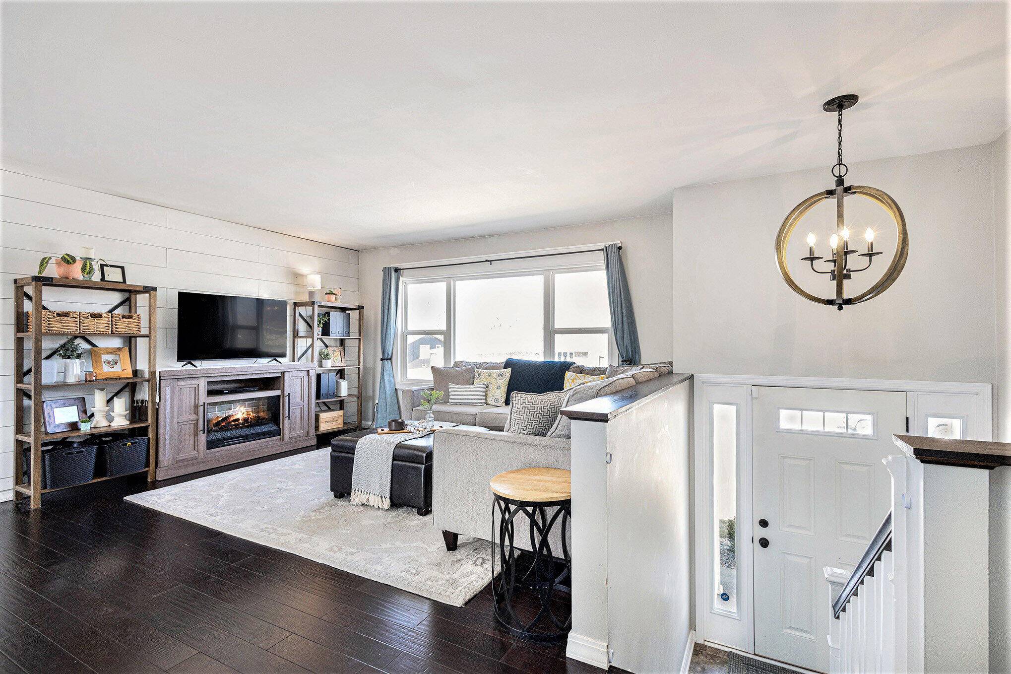 Dyer, IN 46311,702 Laurel Drive
