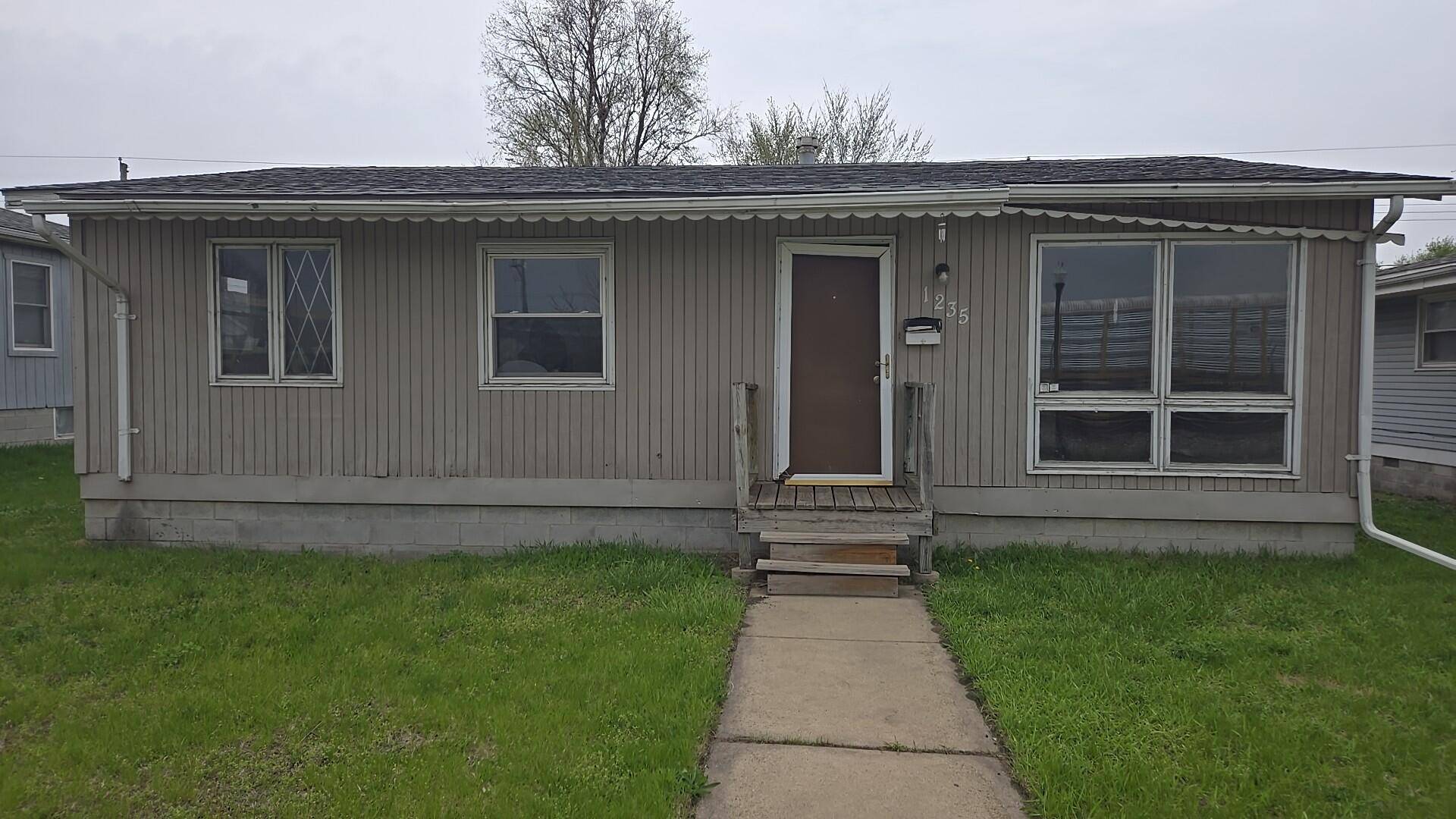 Hammond, IN 46320,1235 Logan Street