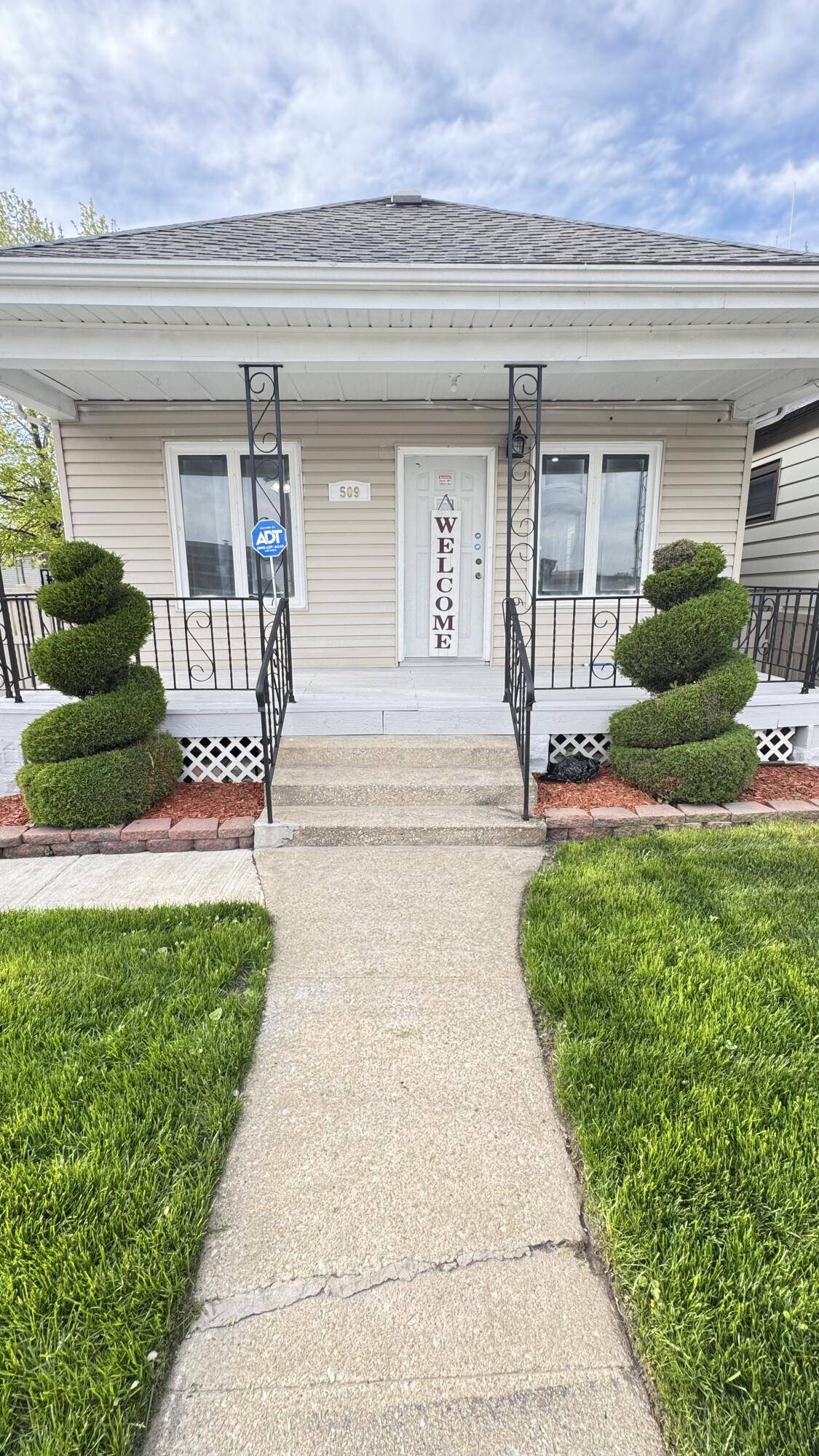Hammond, IN 46327,509 Hoffman Street