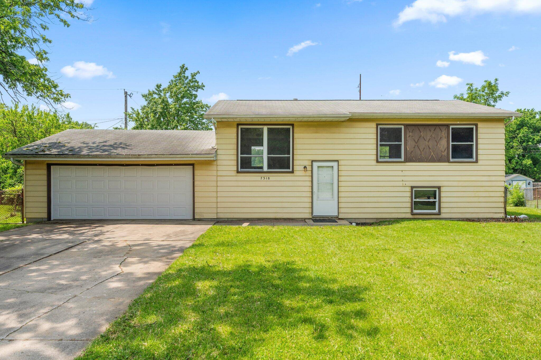 Merrillville, IN 46410,7318 Marshall Place