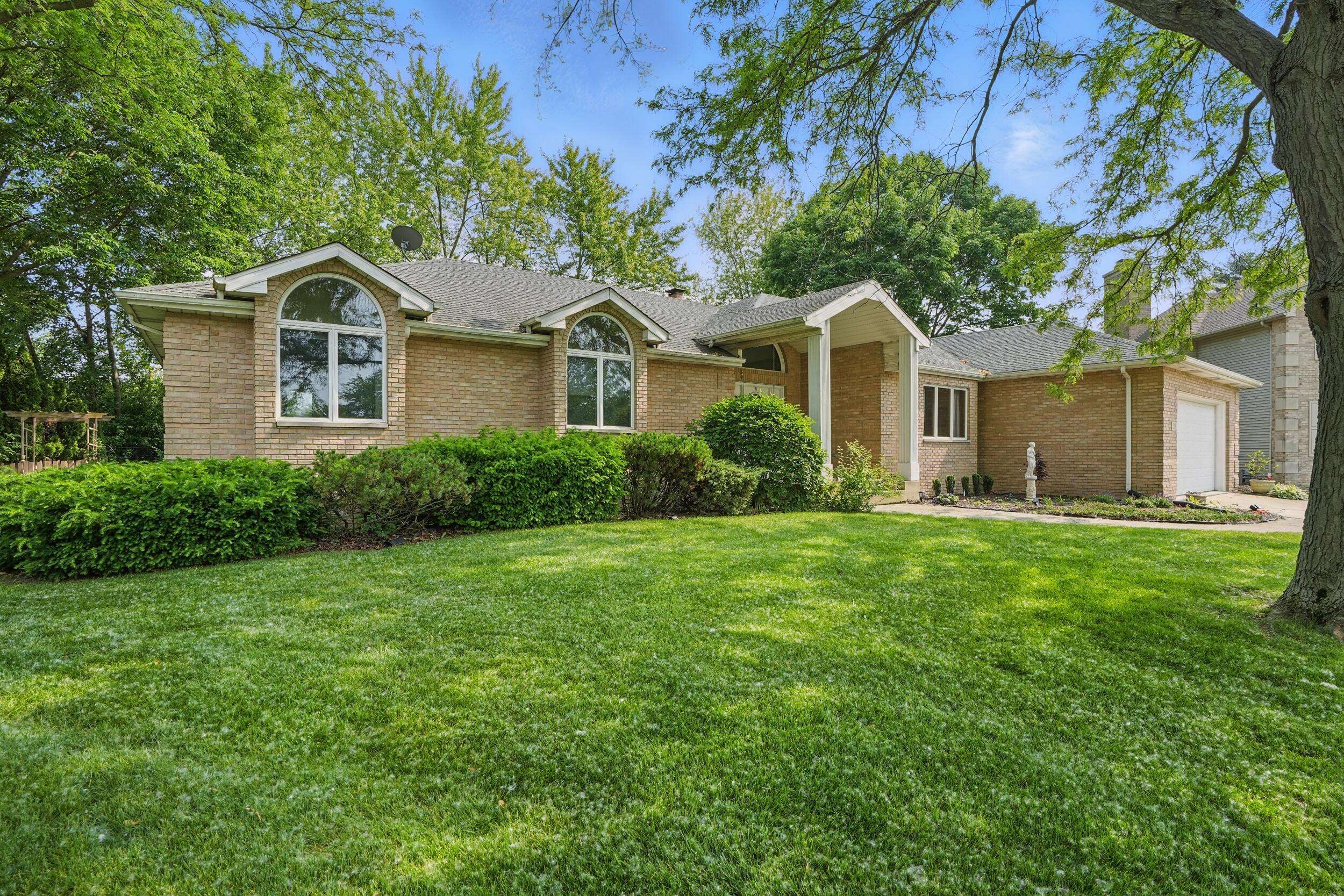 Schererville, IN 46375,20 E 76th Avenue