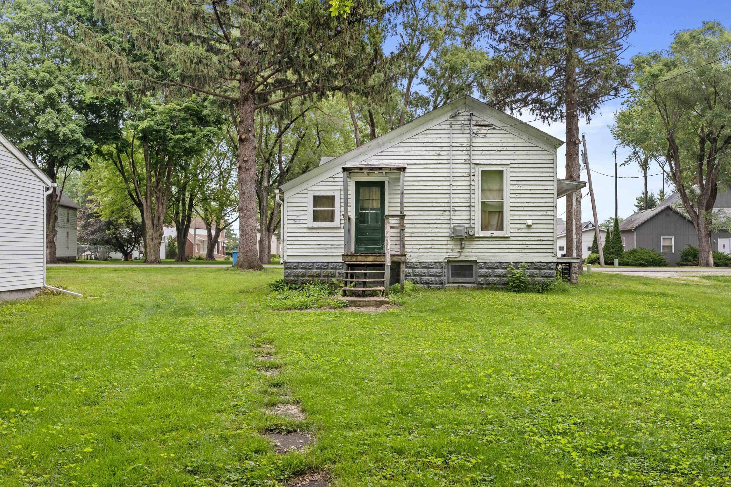 Wanatah, IN 46390,305 N Illinois Street
