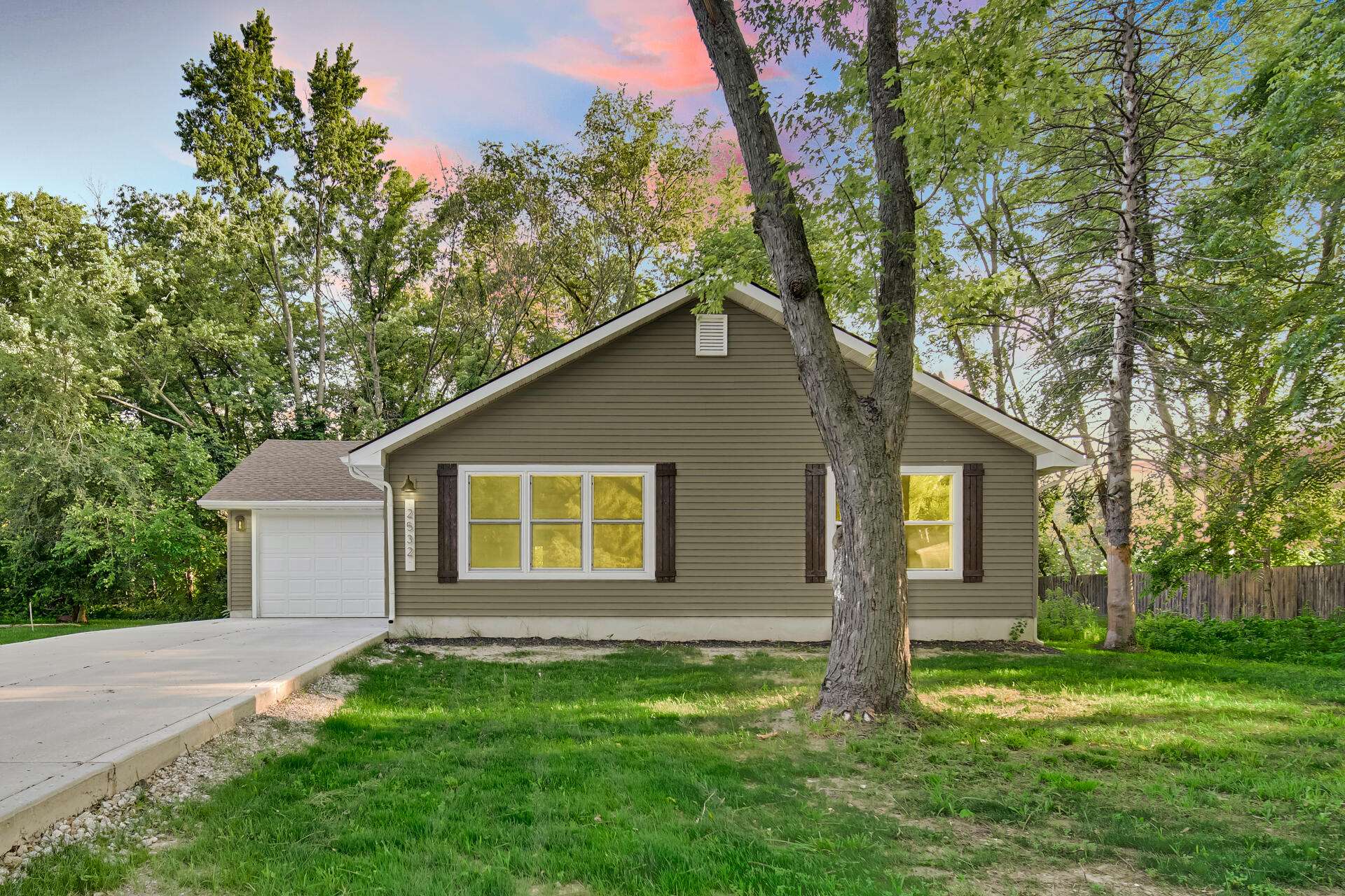 Hobart, IN 46342,2532 W 38th Avenue