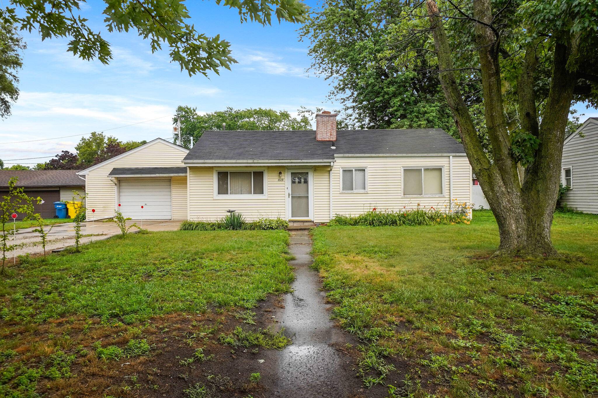 Griffith, IN 46319,1809 N Indiana Street