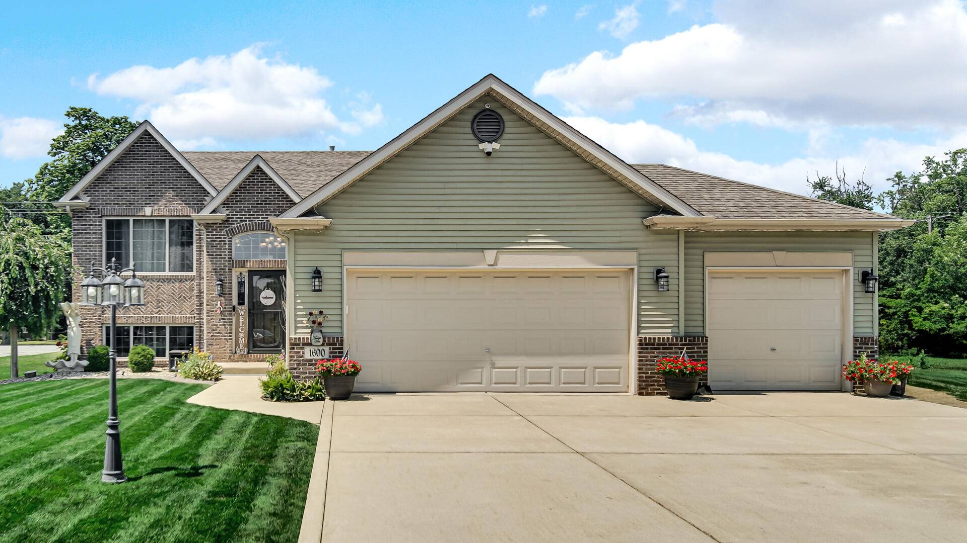 Hobart, IN 46342,1600 Cooke Street