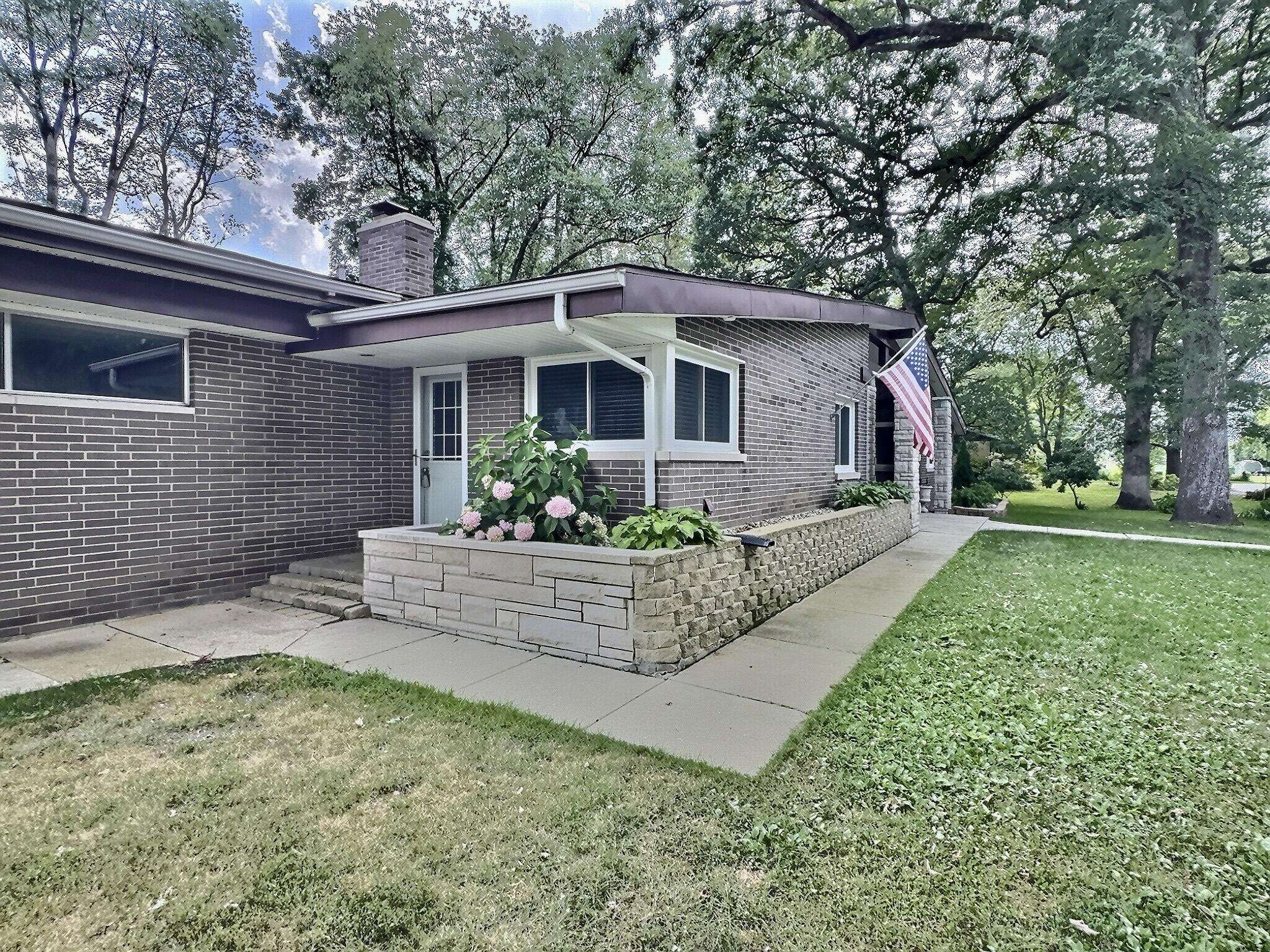 Kouts, IN 46347,304 Shady Lane