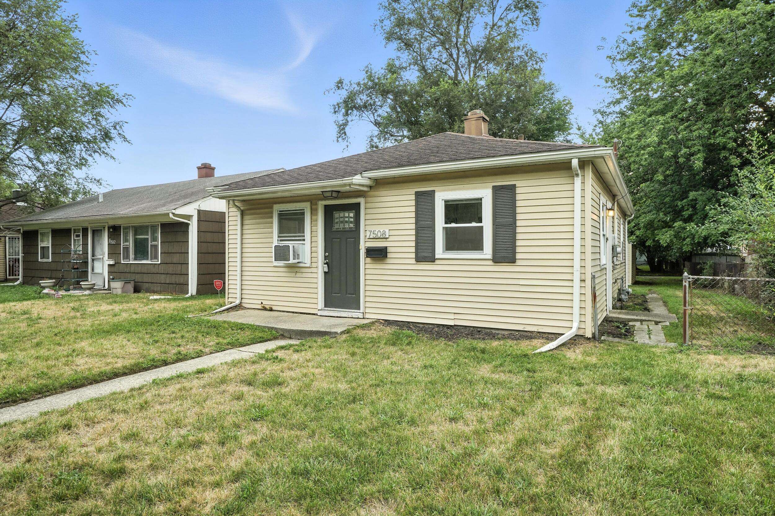 Hammond, IN 46324,7508 Beech Avenue
