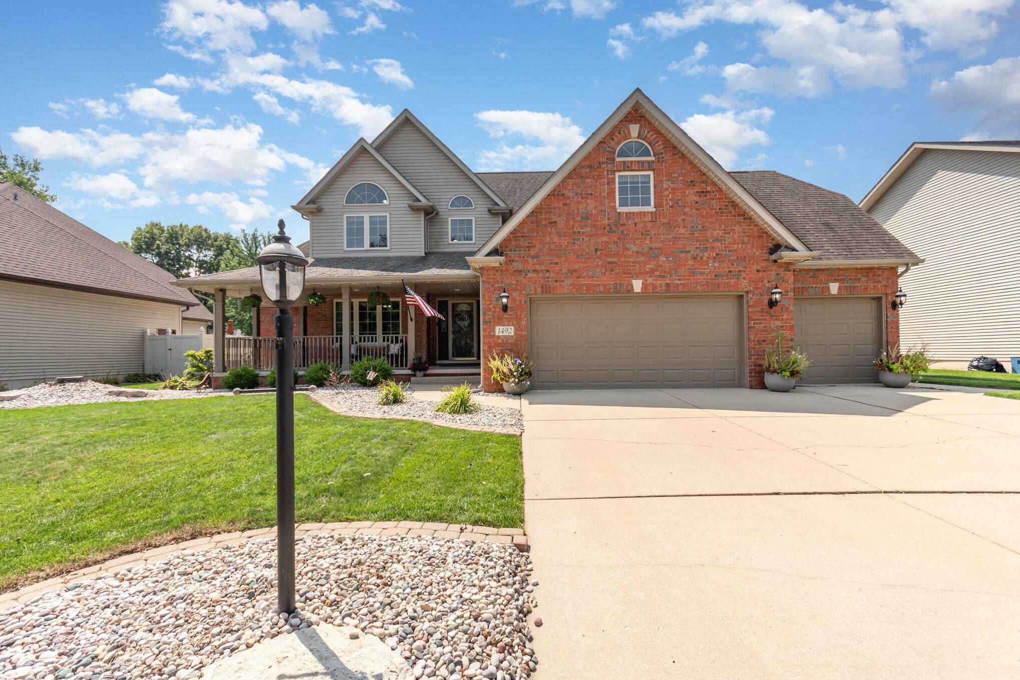 Dyer, IN 46311,1492 Knighthood Drive