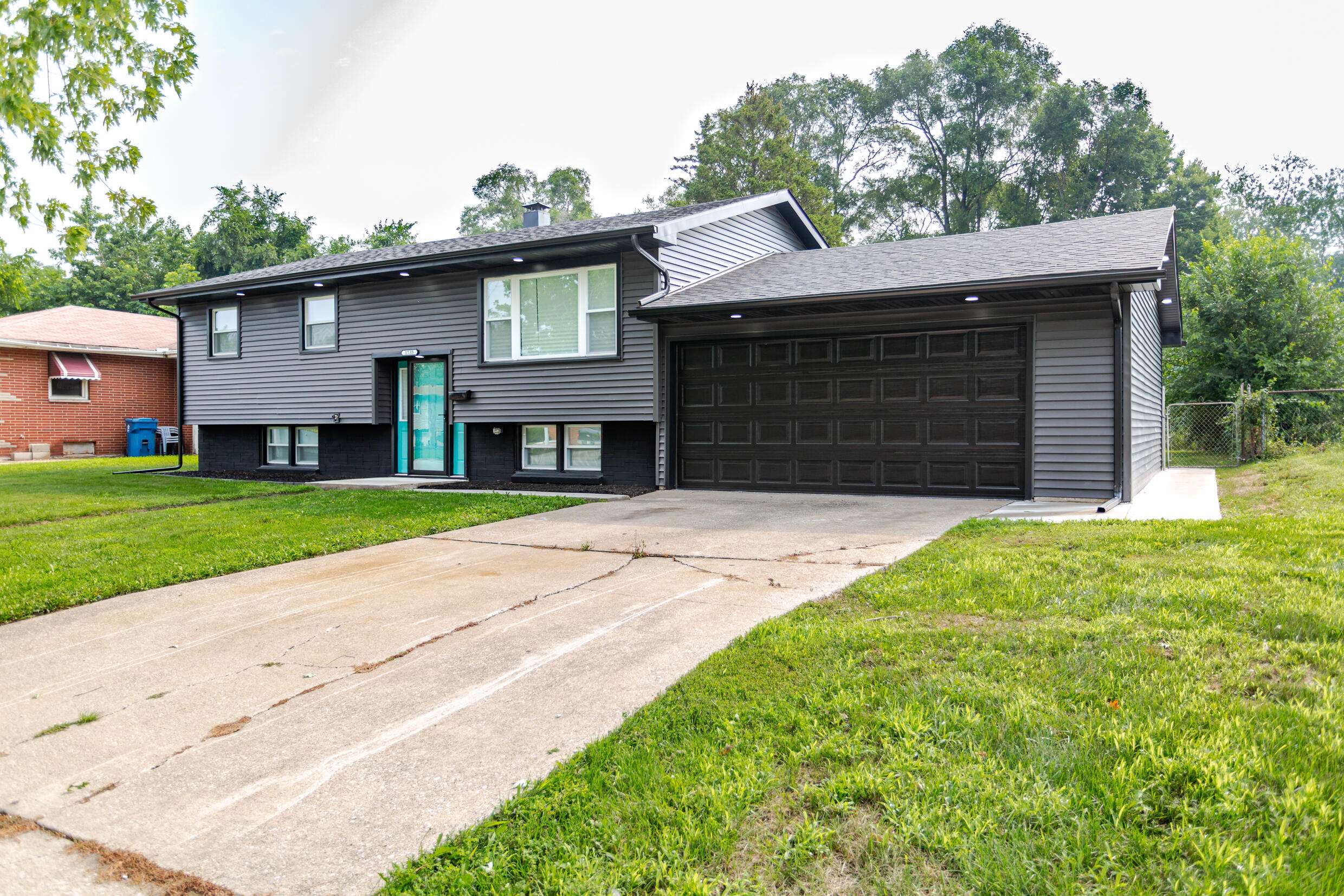 Gary, IN 46404,1735 Hendricks Street