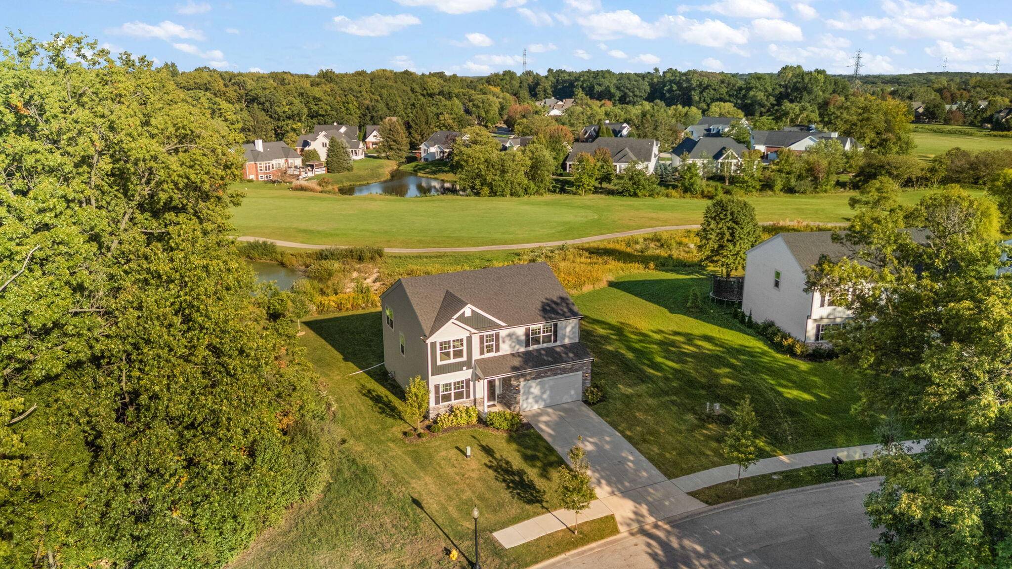 Valparaiso, IN 46385,65 N Larwick Circle