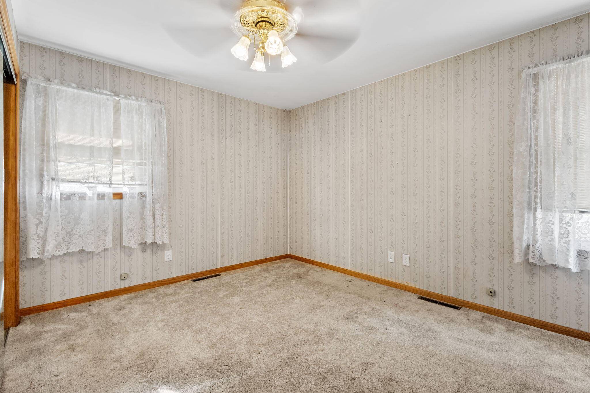 Hobart, IN 46342,7562 Montana Street