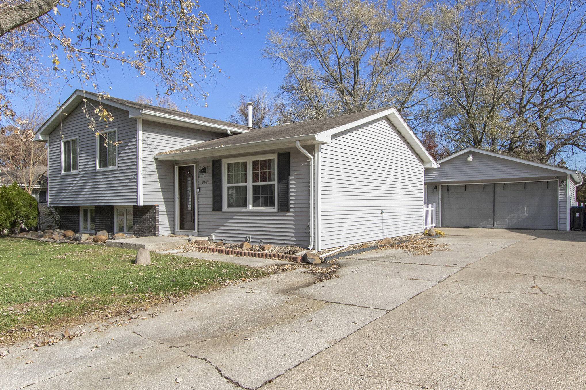 Crown Point, IN 46307,8521 Morse Place