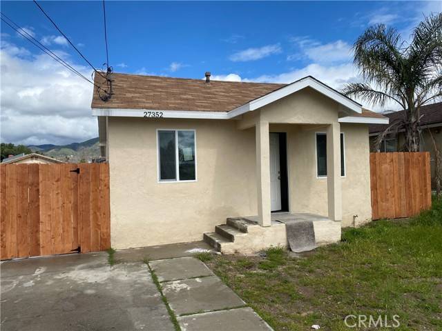 Highland, CA 92346,27352 Cypress ST