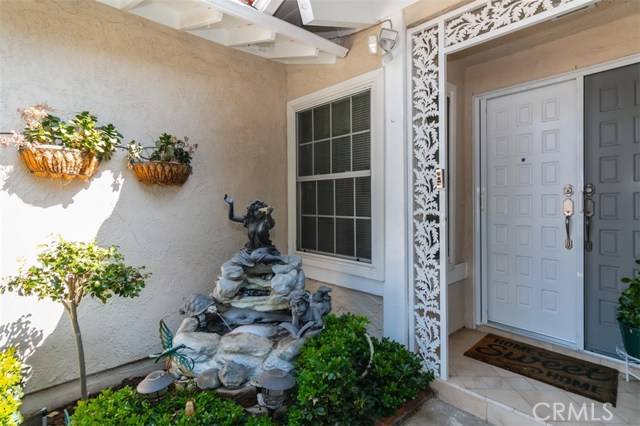 Chatsworth, CA 91311,9926 Glade AVE