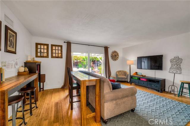 Saugus, CA 91350,21869 Alamogordo RD