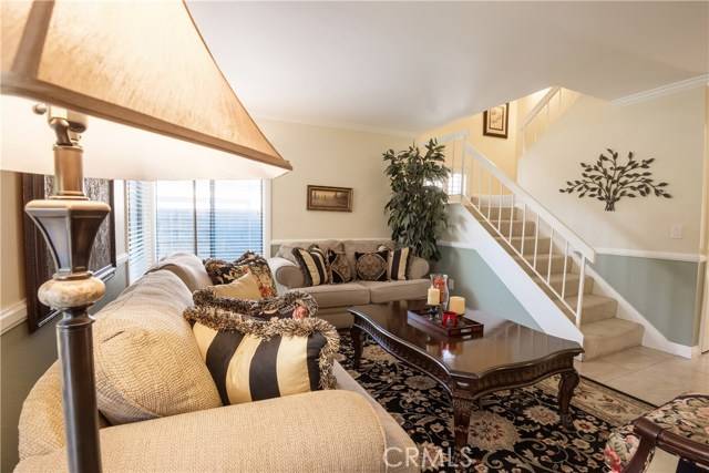 Northridge, CA 91324,9718 Amigo AVE 99