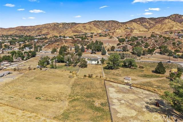 Leona Valley, CA 93551,8602 Elizabeth Lake RD