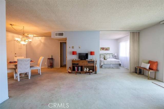 Sherman Oaks, CA 91423,12955 Riverside DR 303