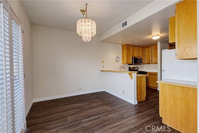 Saugus, CA 91390,22903 Banyan PL 222