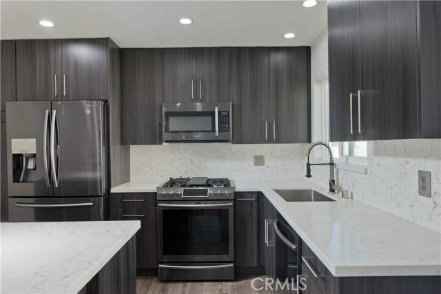 Chatsworth, CA 91311,10030 Owensmouth AVE 10