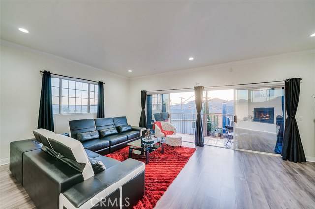 Chatsworth, CA 91311,21415 Arapahoe TRL