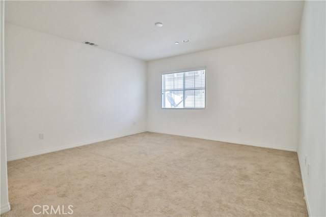 Saugus, CA 91350,22151 Barrington WAY