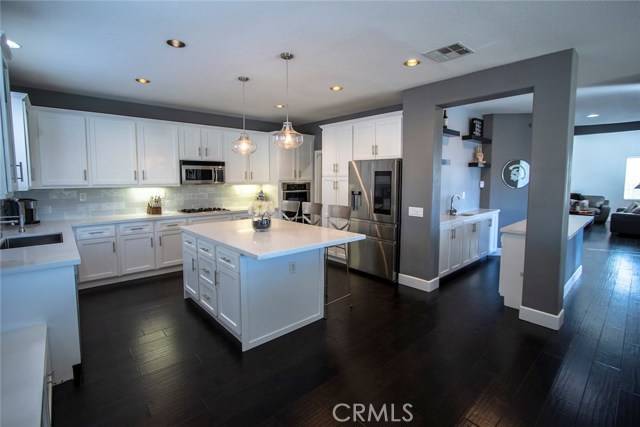 Saugus, CA 91390,21826 Carol CT