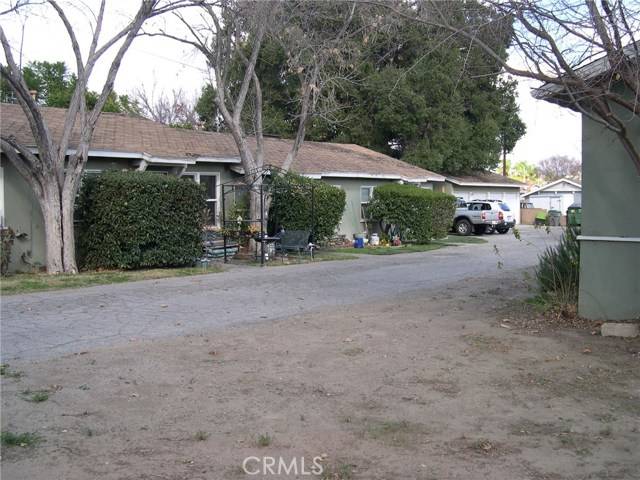 Newhall, CA 91321,25120 Newhall AVE