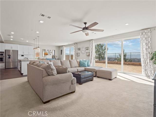 Saugus, CA 91350,19434 Maldonado PL