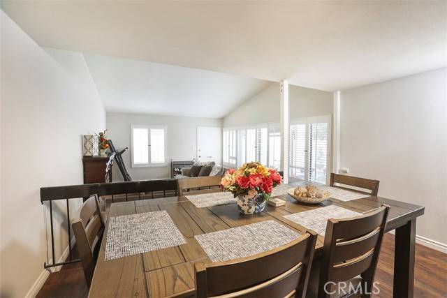 Chatsworth, CA 91311,10521 Larwin AVE 3