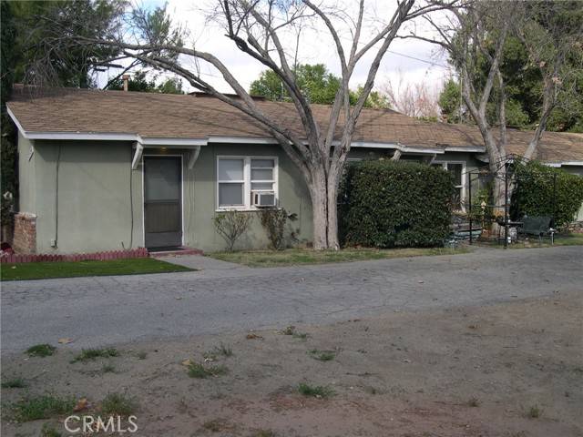 Newhall, CA 91321,25118 Newhall AVE