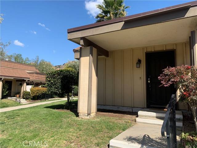 Chatsworth, CA 91311,22200 Germain ST 8