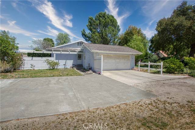 Newhall, CA 91321,21601 Placerita Canyon RD