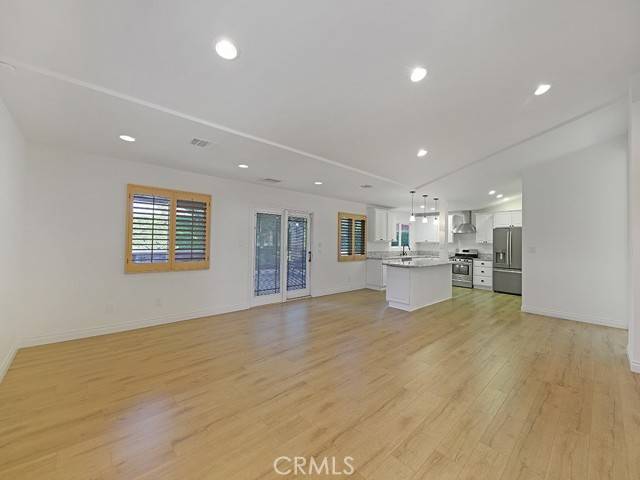 Chatsworth, CA 91311,9552 Gierson AVE