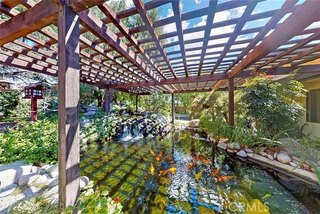 Chatsworth, CA 91311,10308 Laramie AVE