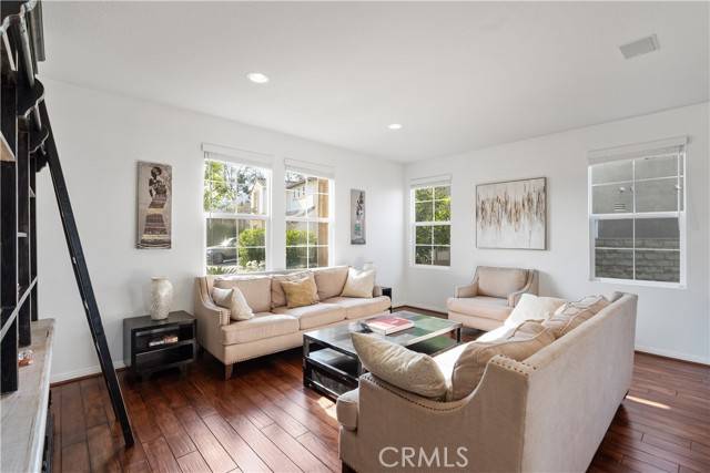 Chatsworth, CA 91311,22050 Acorn ST