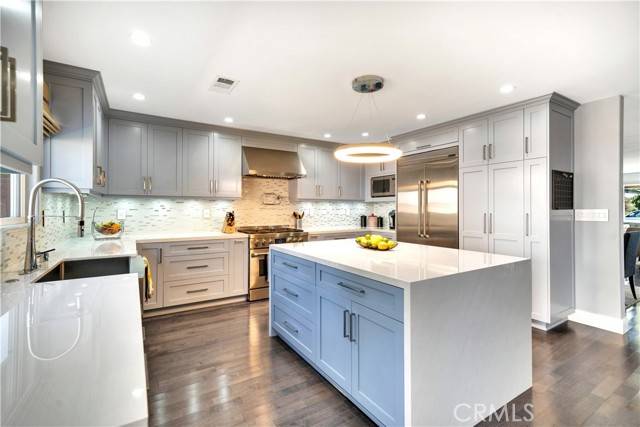 Chatsworth, CA 91311,10429 Glade AVE