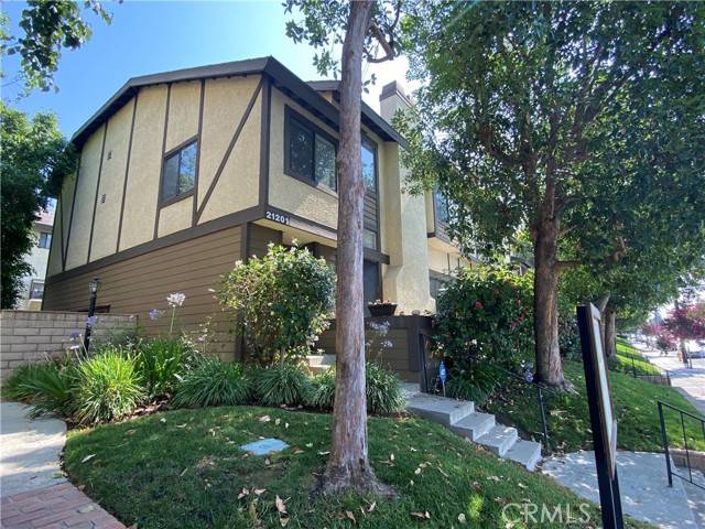 Chatsworth, CA 91311,21201 Lassen ST 1