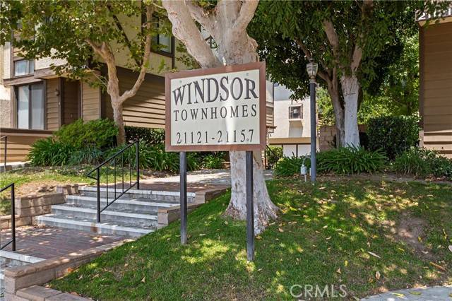 Chatsworth, CA 91311,21121 Lassen ST 3